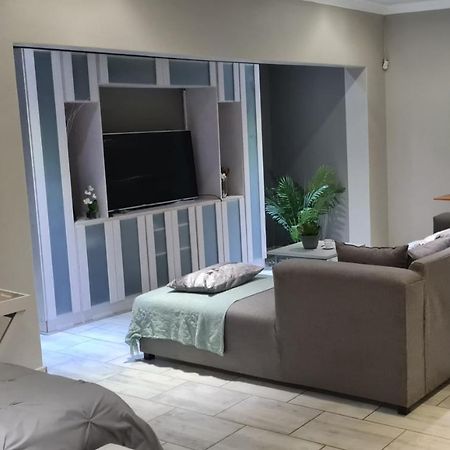 Bayswater Guest Rooms Bloemfontein Eksteriør bilde